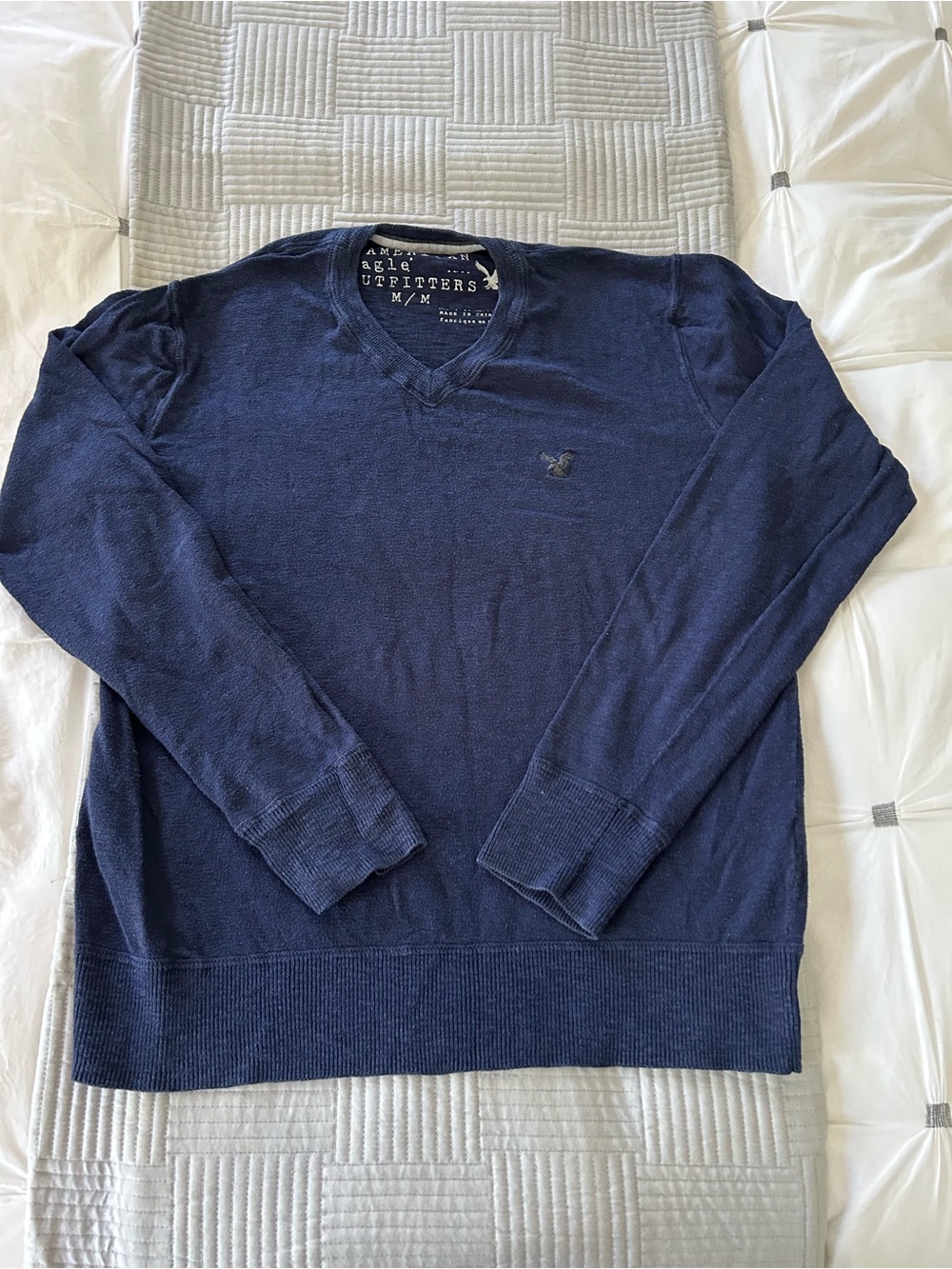 American Eagle Outfitters Men's V-Neck Sweater - Navy Blue